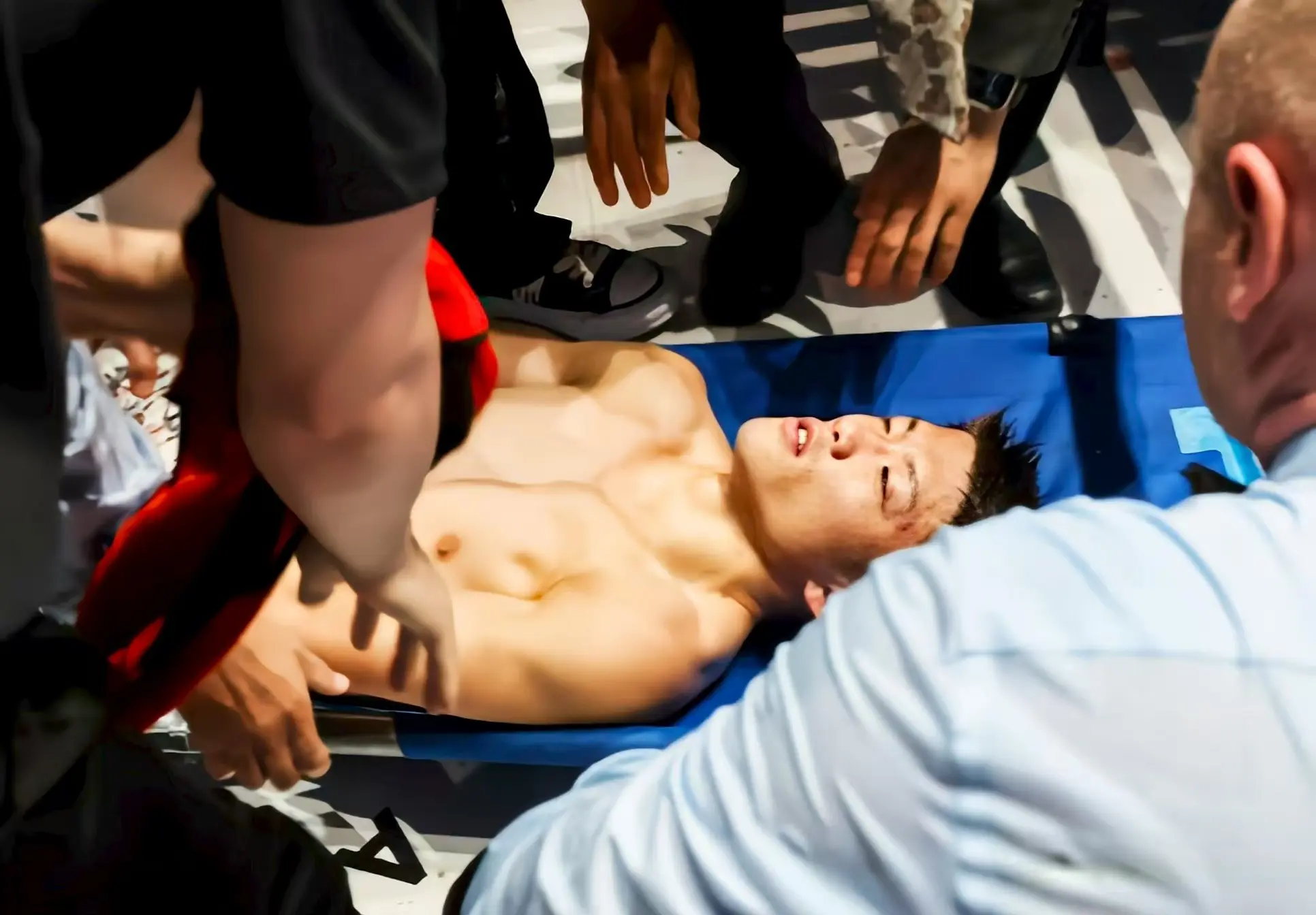 img, 根据上传的