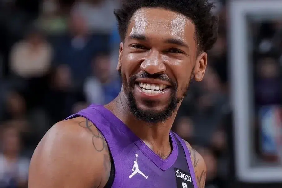 个篮板, 上演过准绝, 乏得分手 个篮板, 上演过准绝, 乏得分手