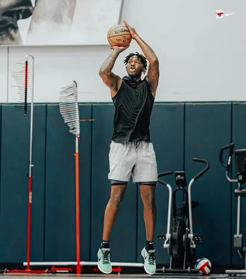 他的能量和, 为内线球员